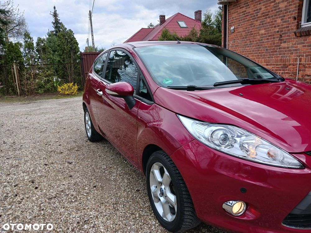 Ford Fiesta 1.25 Ambiente - 2