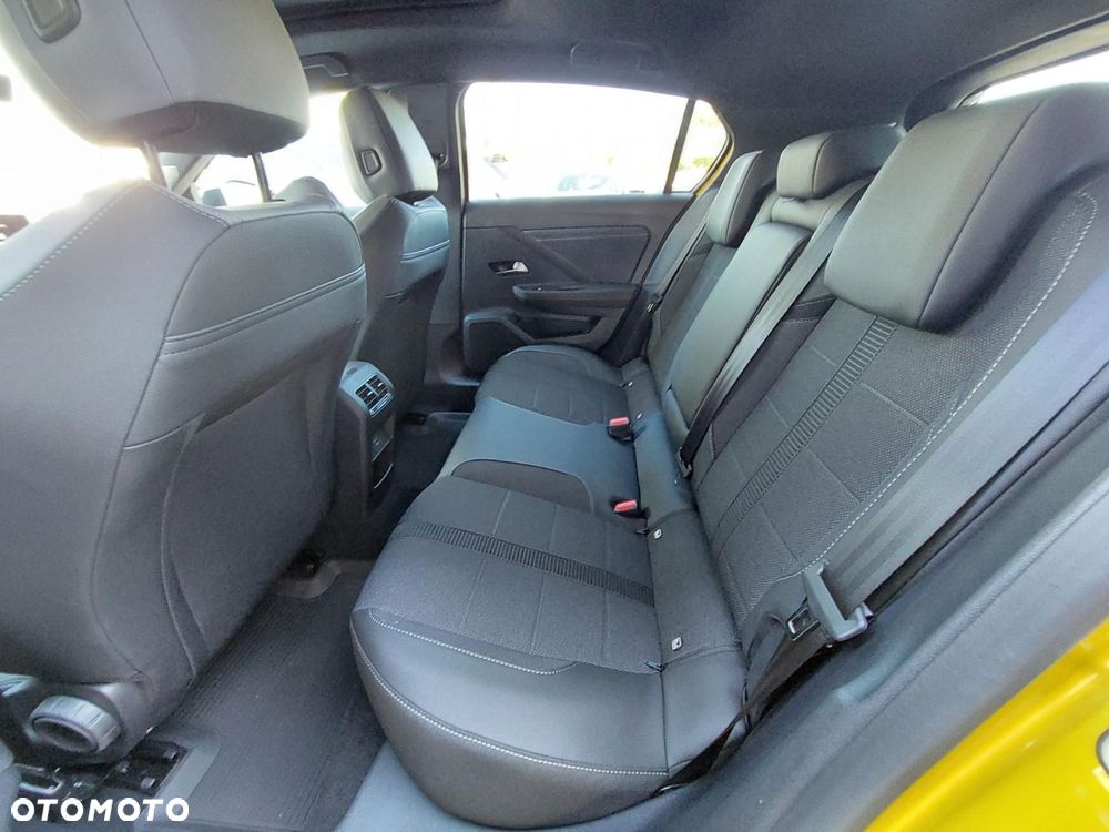 Opel Astra 1.2 T mHEV GS eDTC - 10