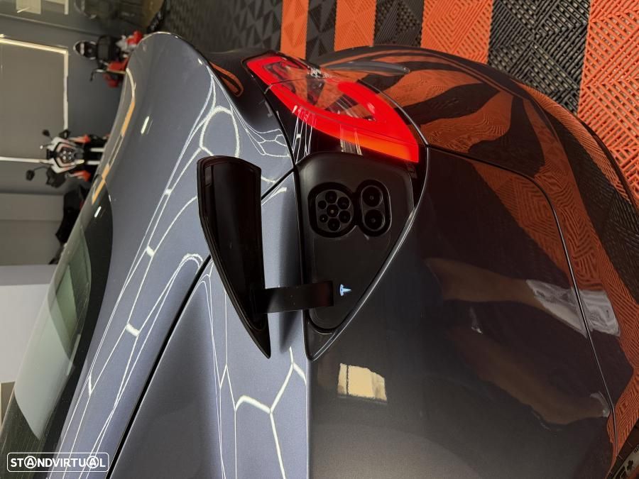 Tesla Model 3 Standard Range Plus RWD — fotografia 23