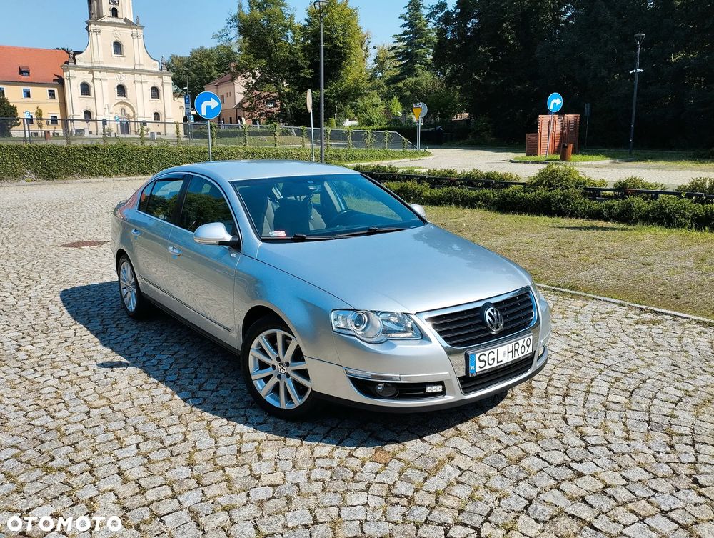 Volkswagen Passat 2.0 TDI DSG Highline - 22
