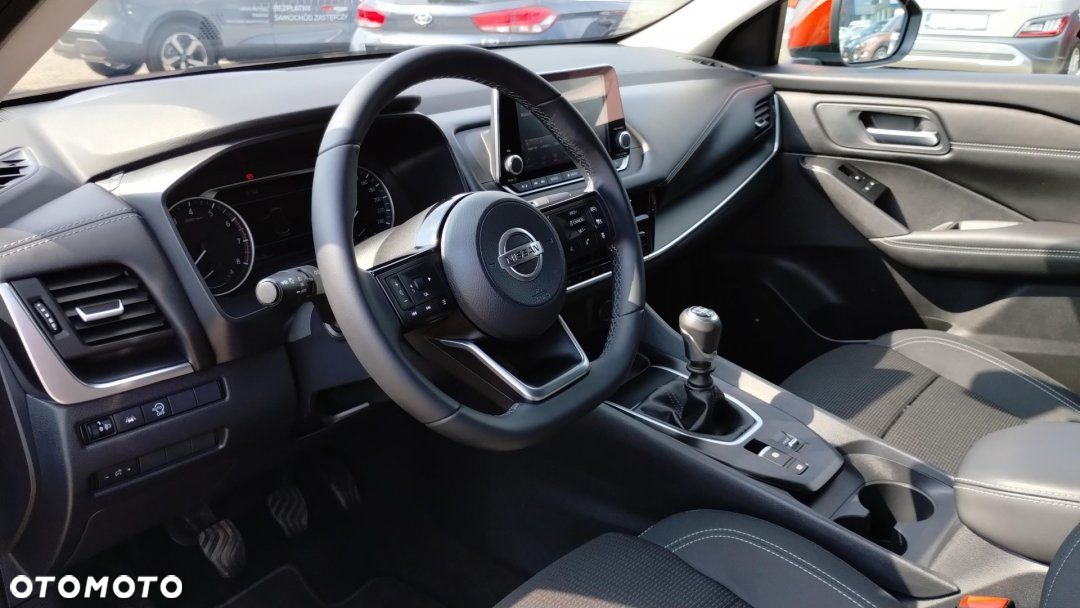 Nissan Qashqai - 10