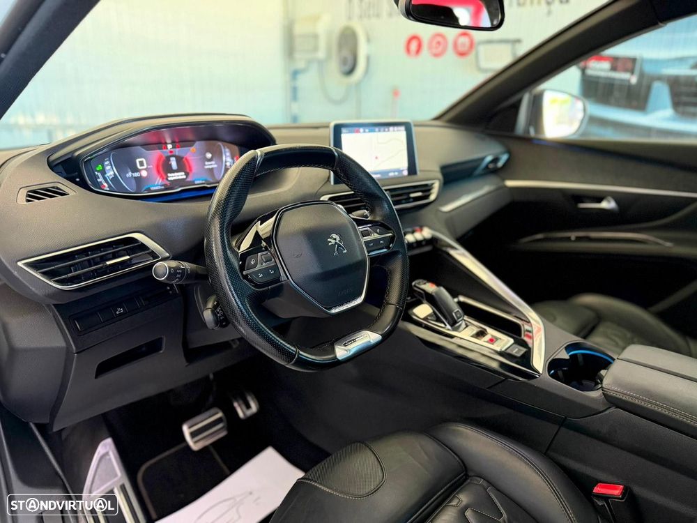 Peugeot 5008 1.5 BlueHDi GT Line J19 EAT8 - 13