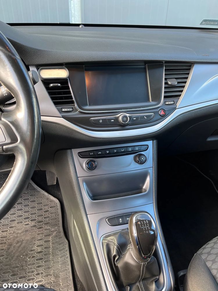 Opel Astra 1.6 CDTI Sport - 10
