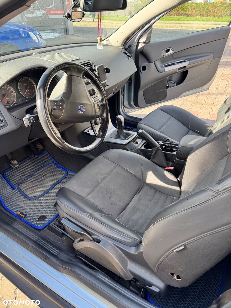 Volvo C30 1.6D Momentum - 10