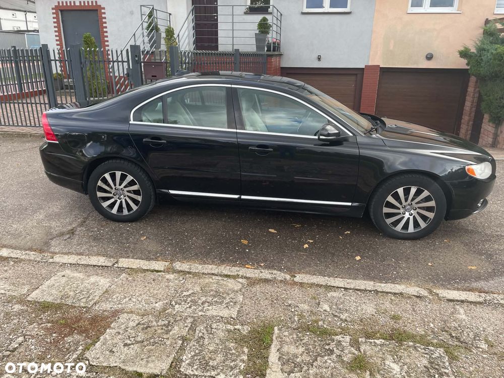 Volvo S80