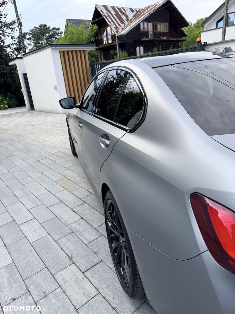 BMW Seria 3 330i xDrive M Sport - 6