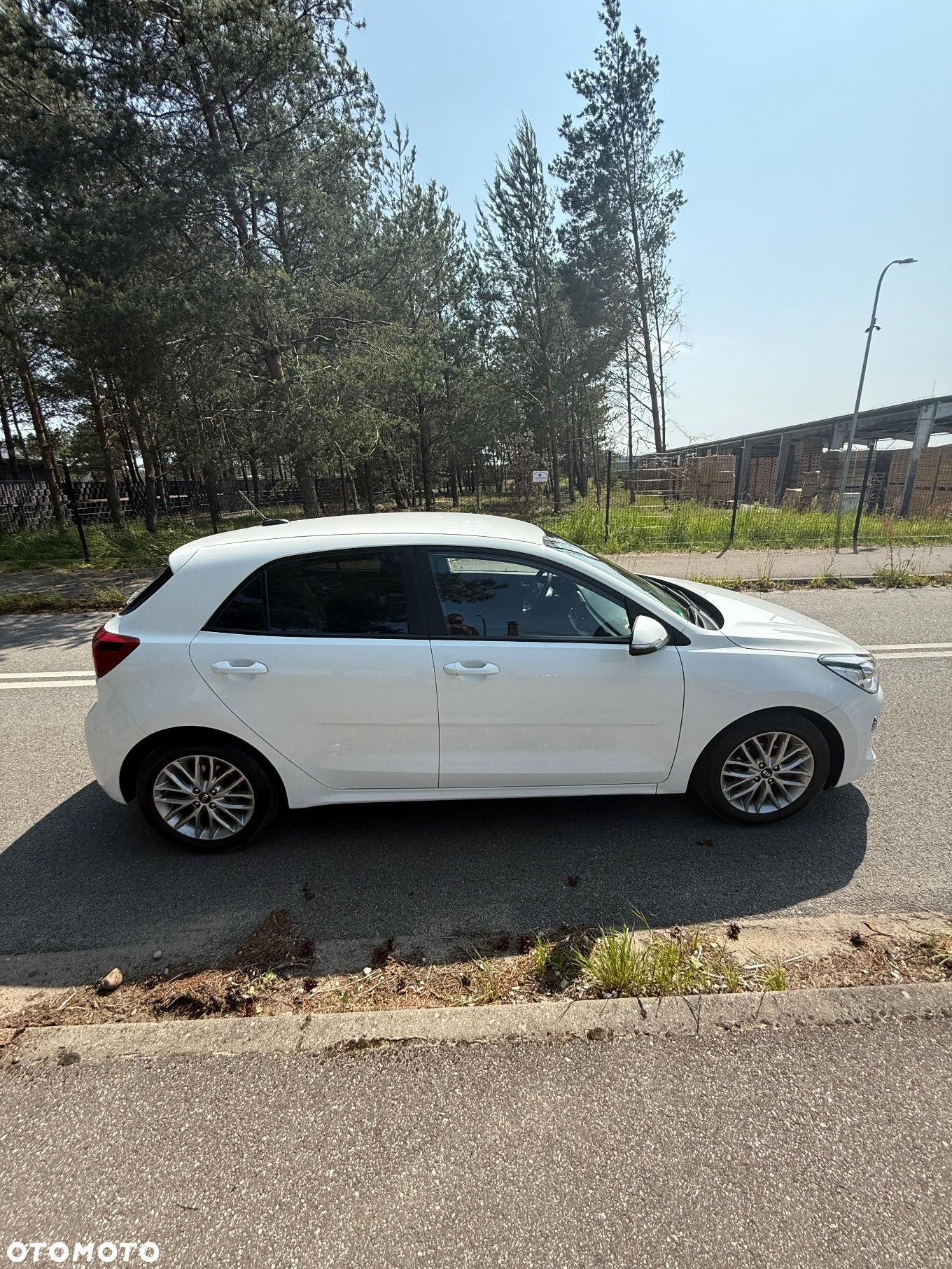 Kia Rio - 17