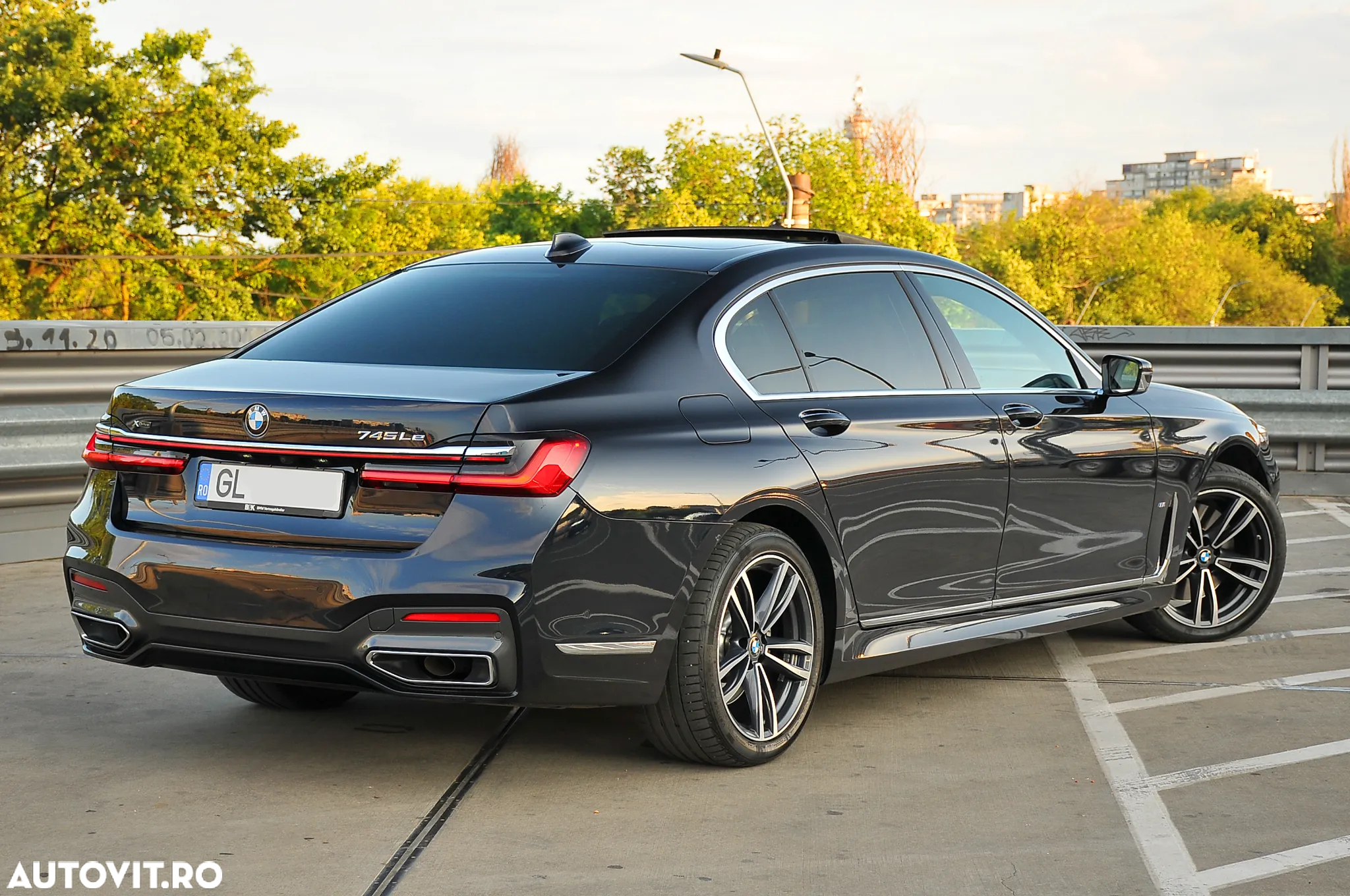BMW Seria 7 745Le xDrive AT PHEV - 11