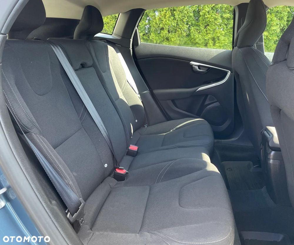 Volvo V40 T2 You - 10