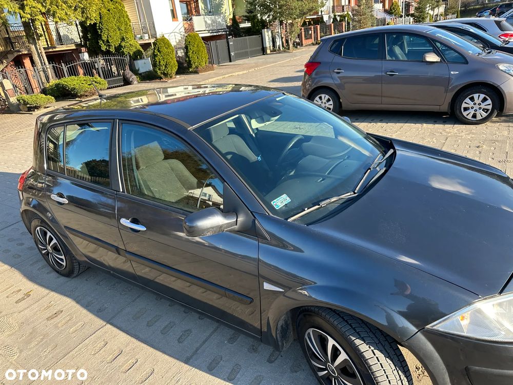 Renault Megane 1.6 Privilege - 8