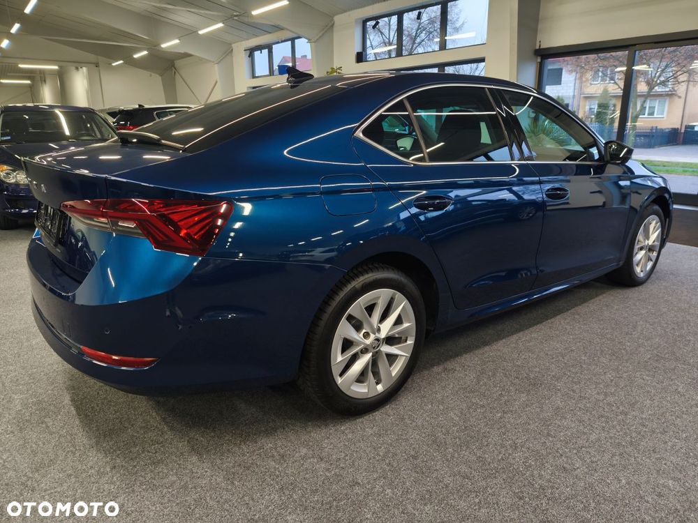 Skoda Octavia 2.0 TDI DSG Exclusive - 4