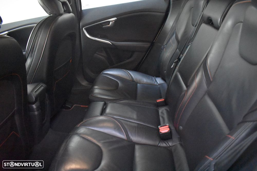 Volvo V40 2.0 D2 VOR - 39