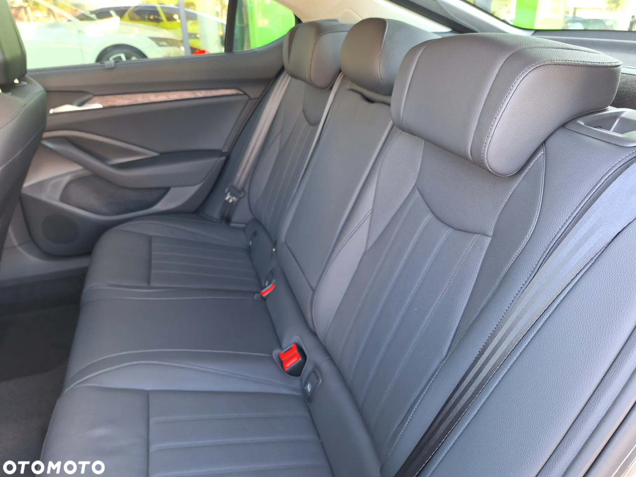 Skoda Superb 2.0 TDI SCR 4x4 L&K DSG - 13