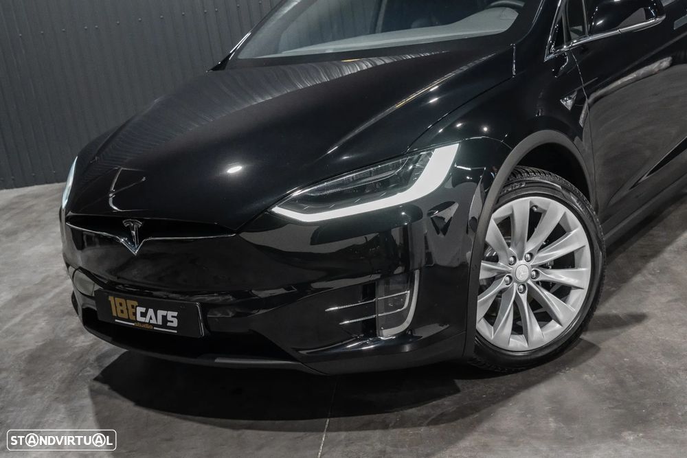 Tesla Model X 100D - 36
