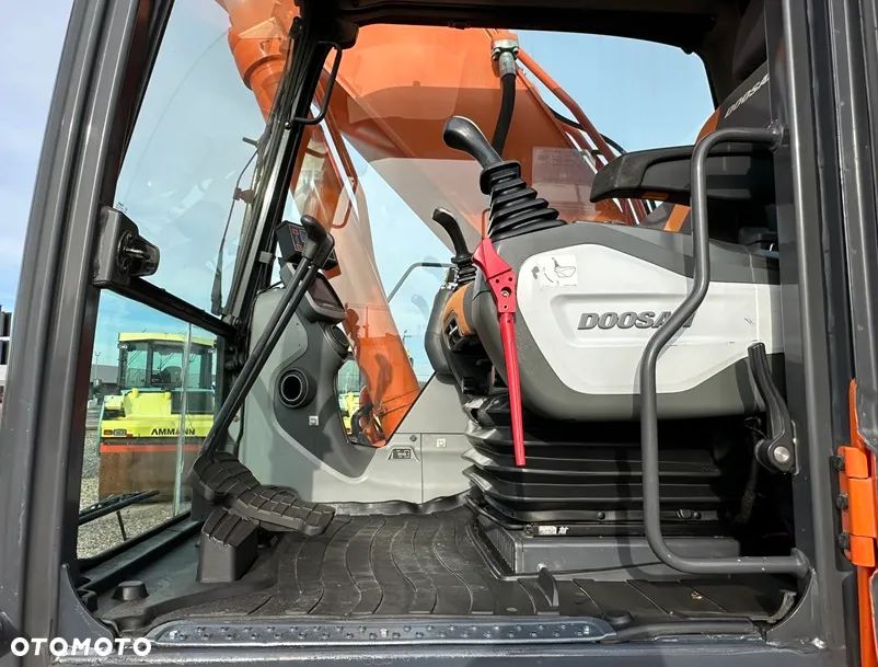 Doosan DX 300 LC-3 - 23
