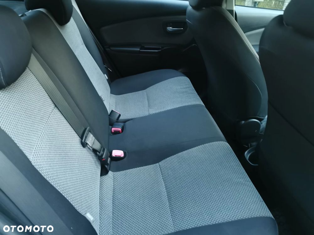 Toyota Yaris 1.5 VVT-i Style - 17