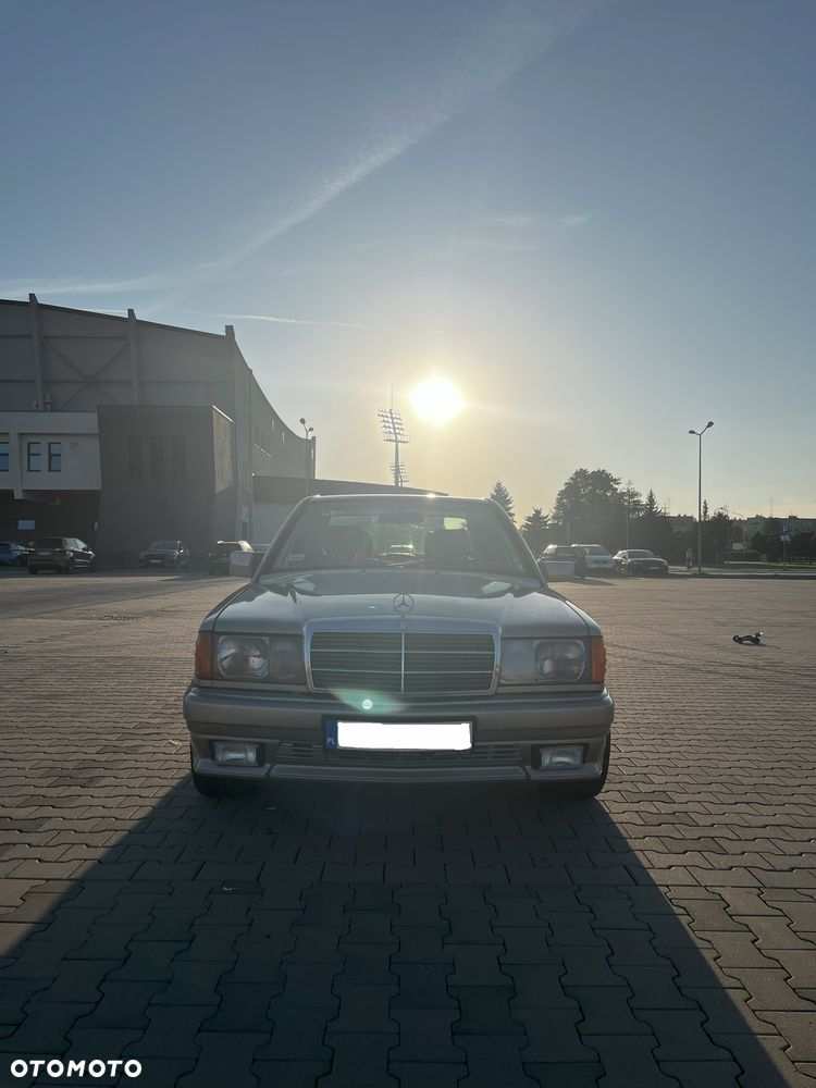 Mercedes-Benz W201 (190) - 5