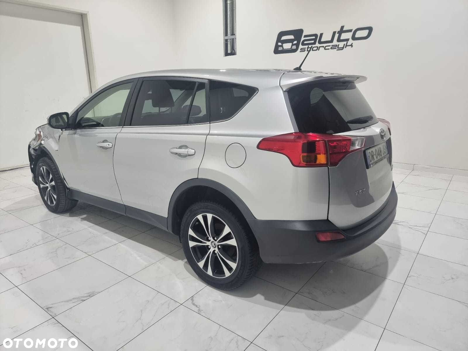 Toyota RAV4 - 10