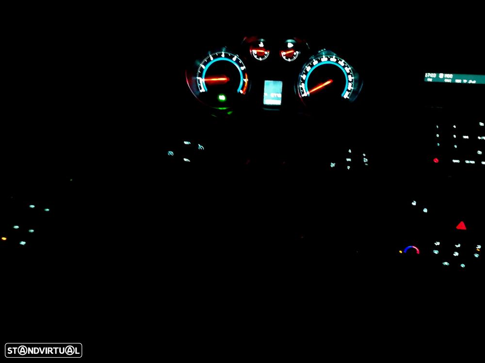 Chevrolet Cruze - 17