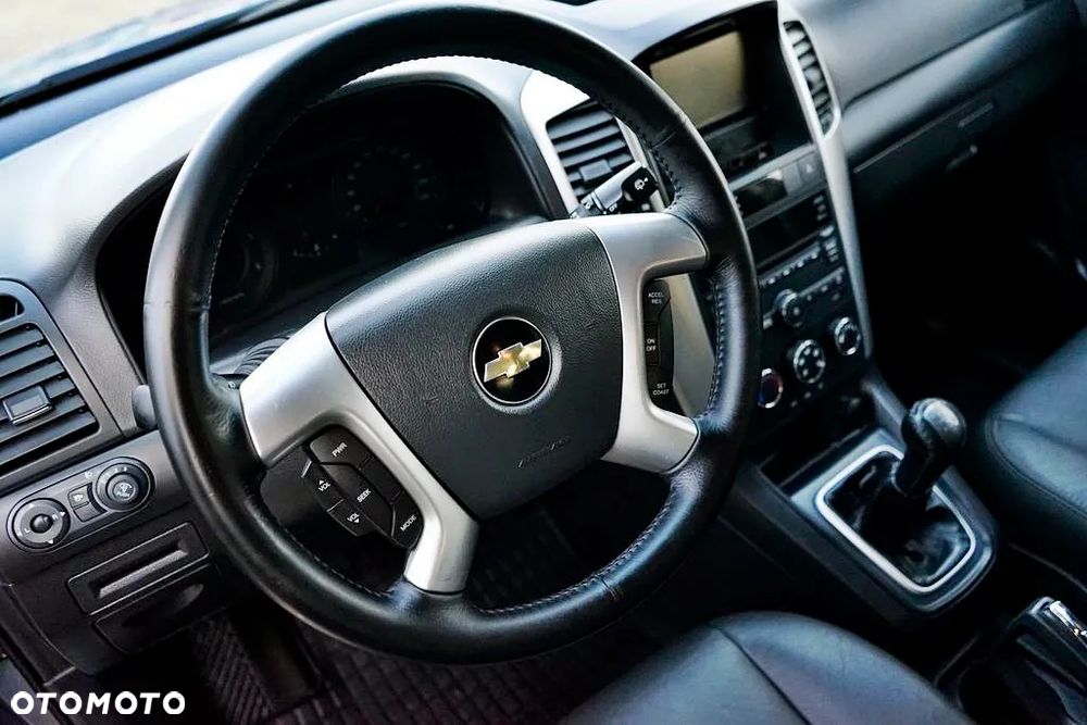 Chevrolet Captiva - 21