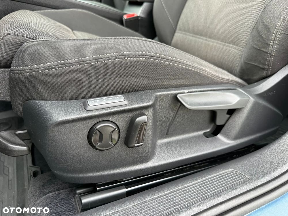 Volkswagen Passat 2.0 TDI BMT Comfortline - 33