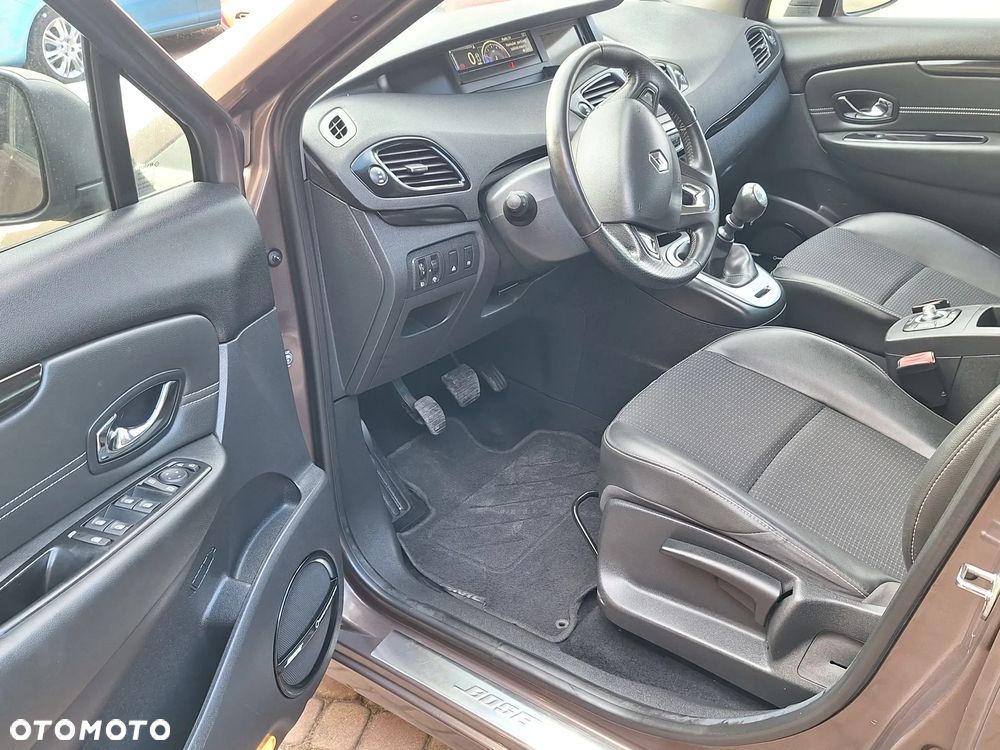 Renault Scenic Energy dCi 110 S&S Bose Edition - 10