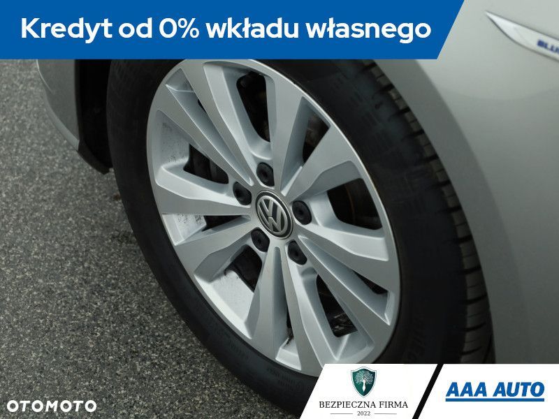 Volkswagen Golf - 14