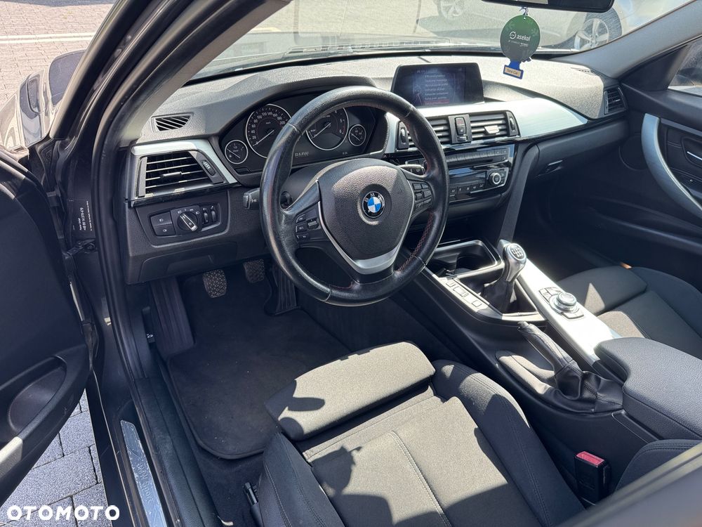 BMW Seria 3 318d Blue Performance Luxury Line - 16
