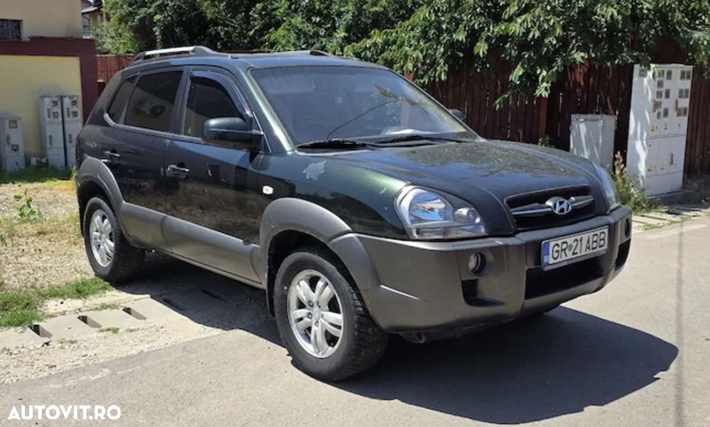 Hyundai Tucson 2.0 CRDI VGT GLS 2WD MT CLASSIC - 2