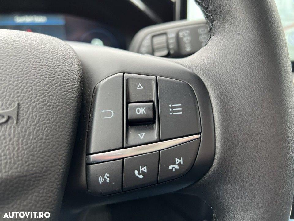 Ford Focus - 24
