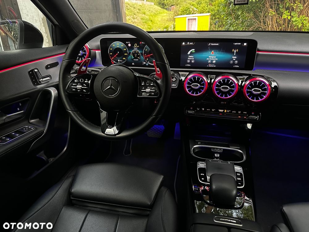 Mercedes-Benz Klasa A 250 AMG Line 7G-DCT - 5