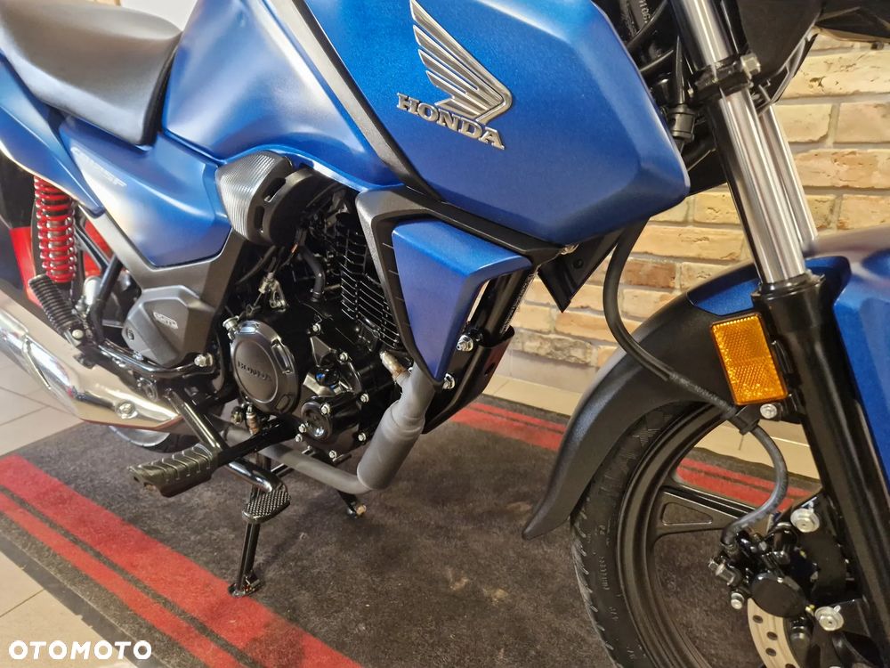 Honda CBF - 23