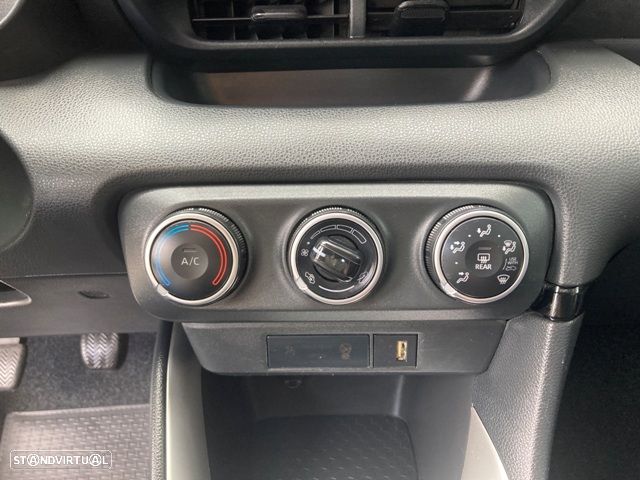 Toyota Yaris 1.0 VVT-i Comfort Plus - 21