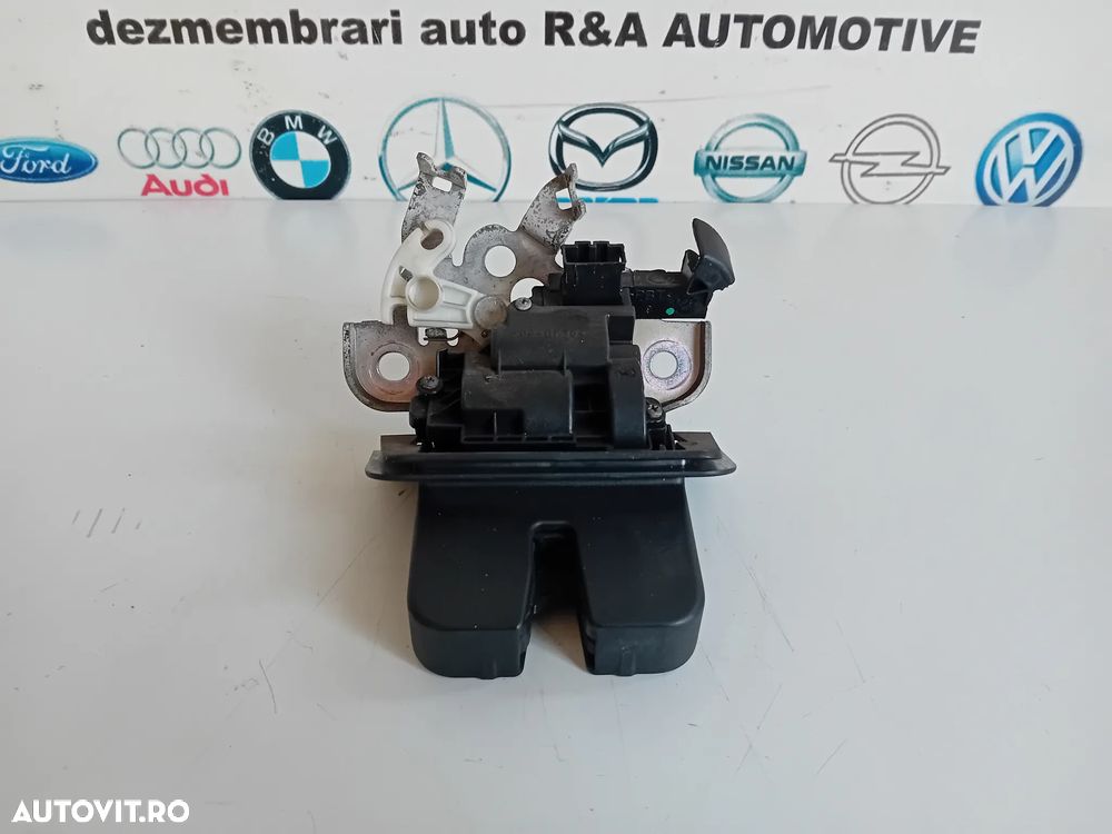 Broasca Haion Audi A3 8V Q5 Q3 A5 Skoda Rapid Octavia Seat Leon Cod 8R0827505A - 3