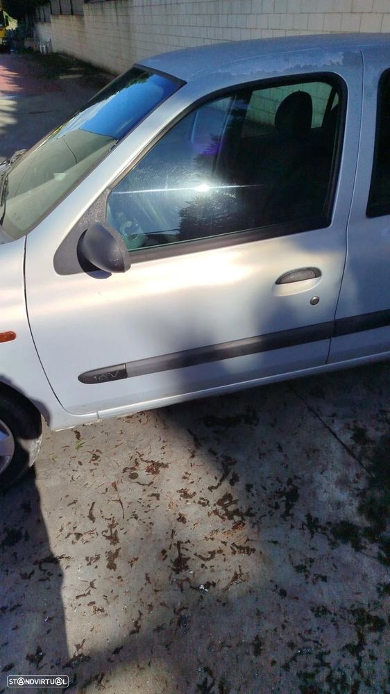 Porta frente esquerda RENAULT Clio II (BB0/1/2_, CB0/1/2_) - 1