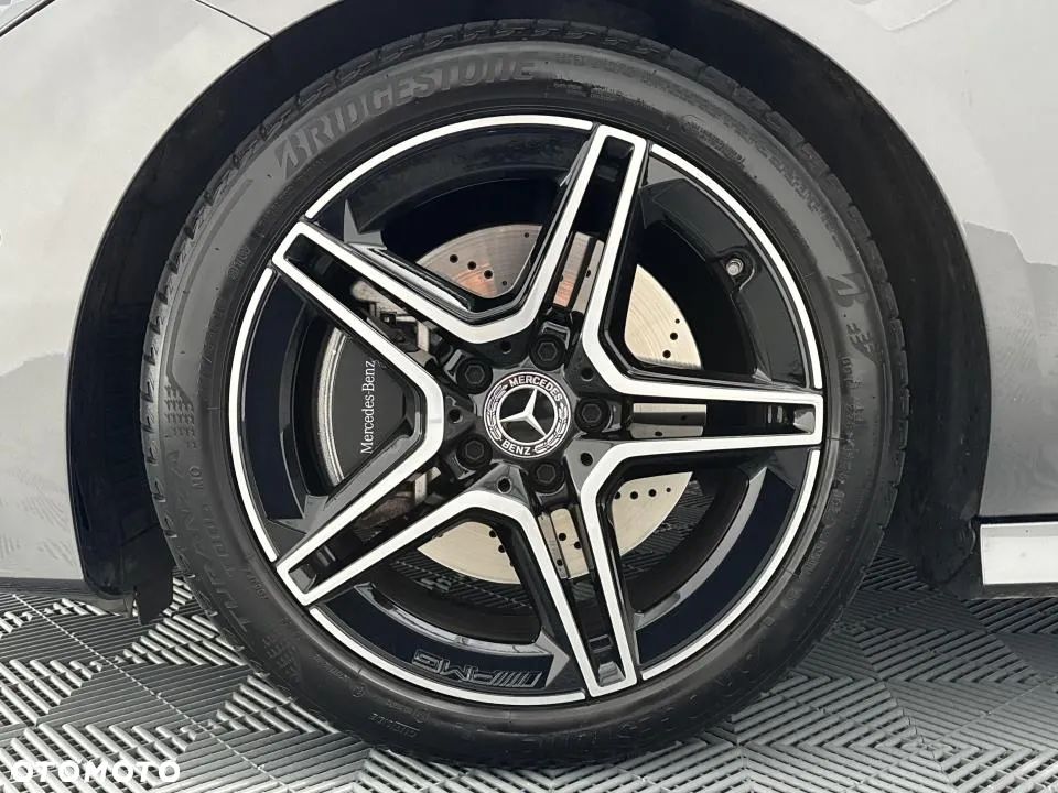 Mercedes-Benz CLA 220 4-Matic AMG Line 7G-DCT - 9