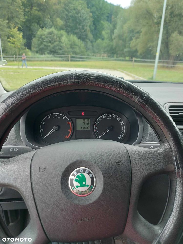 Skoda Fabia - 5