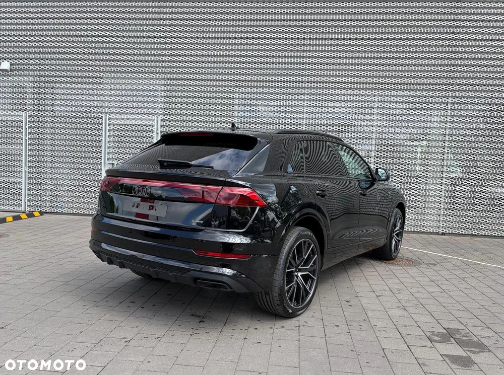 Audi Q8 - 7