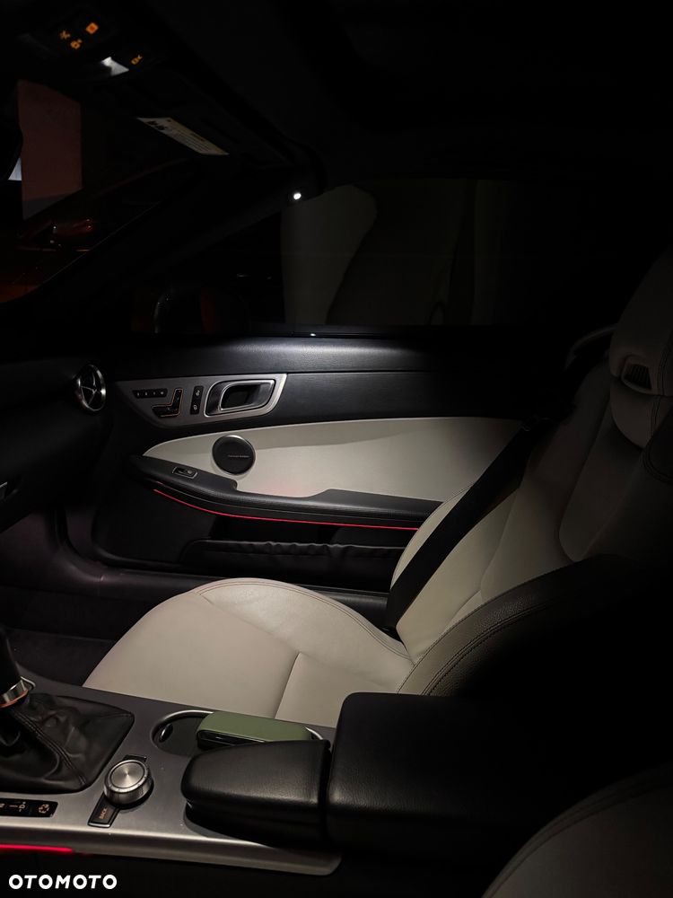 Mercedes-Benz SLK 250 CGI - 34