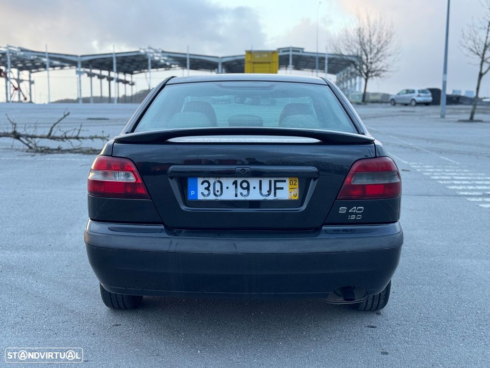Volvo S40 1.9 D CR - 12