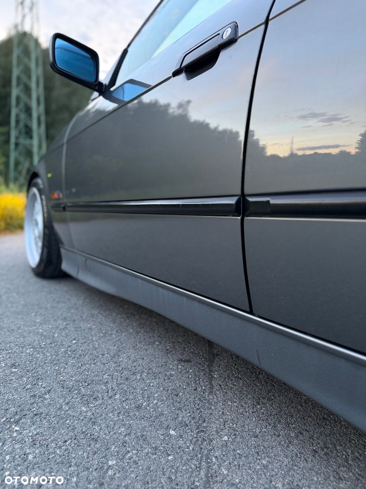 BMW Seria 3 320i - 27