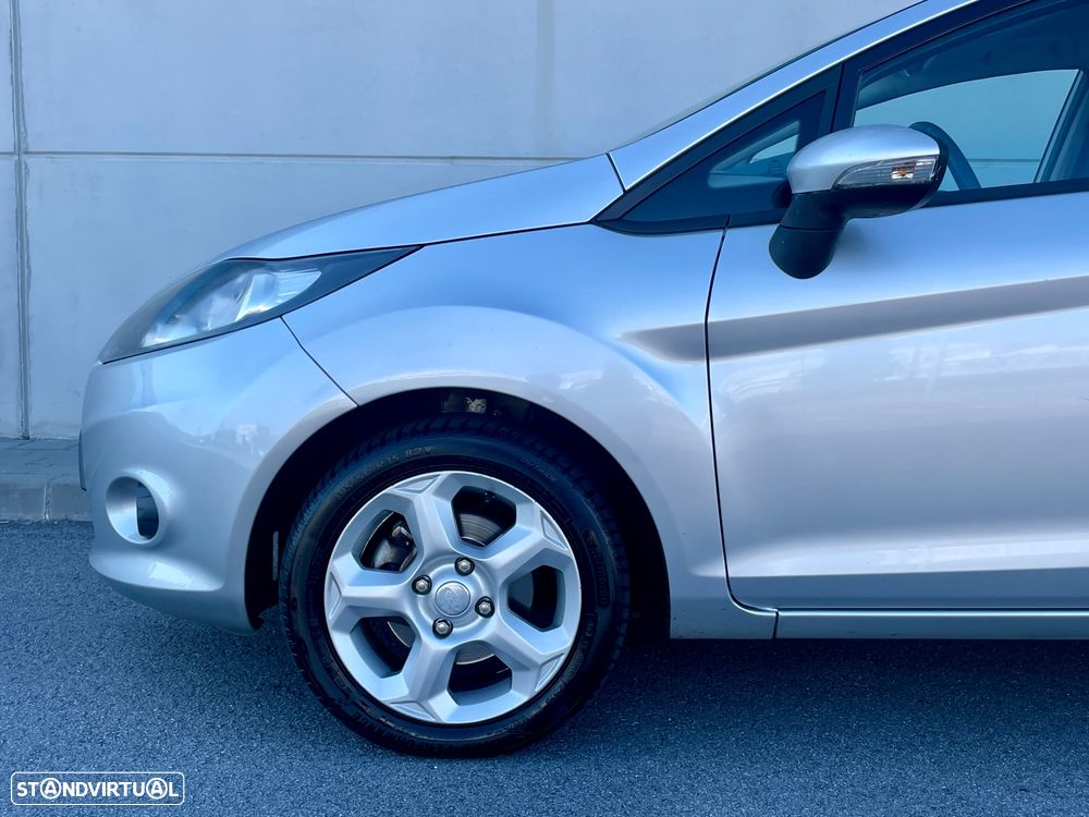 Ford Fiesta 1.25 Techno - 3