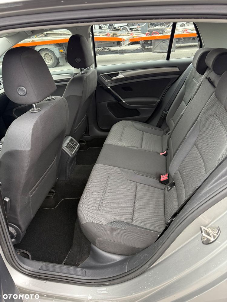 Volkswagen Golf VII 1.6 TDI BMT Comfortline - 7
