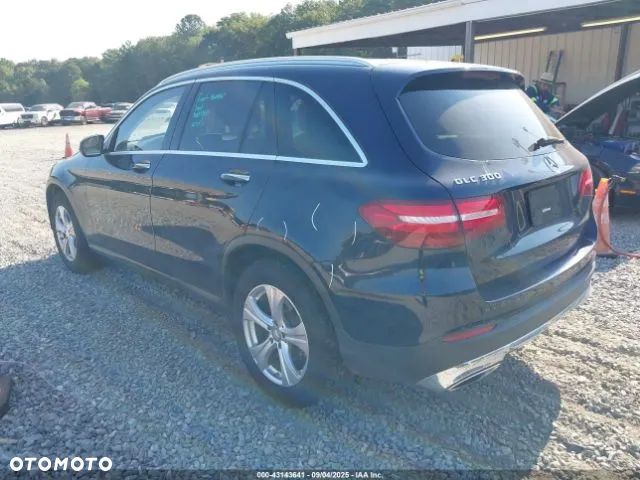 Mercedes-Benz GLC - 3