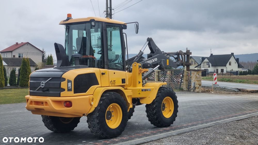 Volvo L30G/Maszyna sprowadzona/ 4749h/ - 12