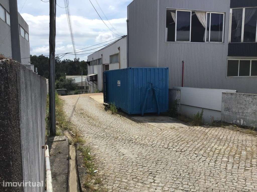 Armazém Industrial na Trofa | 3.214 m² | Acesso TIR e Escritórios - Grande imagem: 4/5