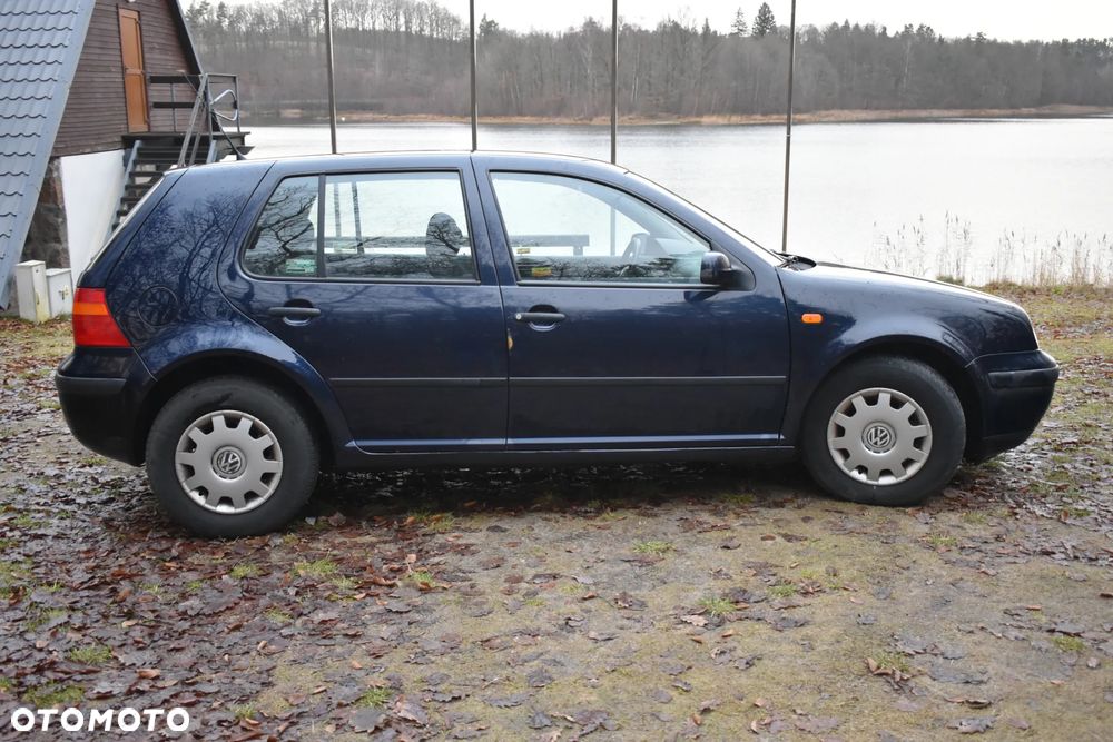 Volkswagen Golf 1.6 Basis - 12