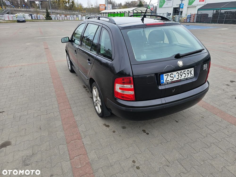 Skoda Fabia 1.4 16V Ambiente - 3