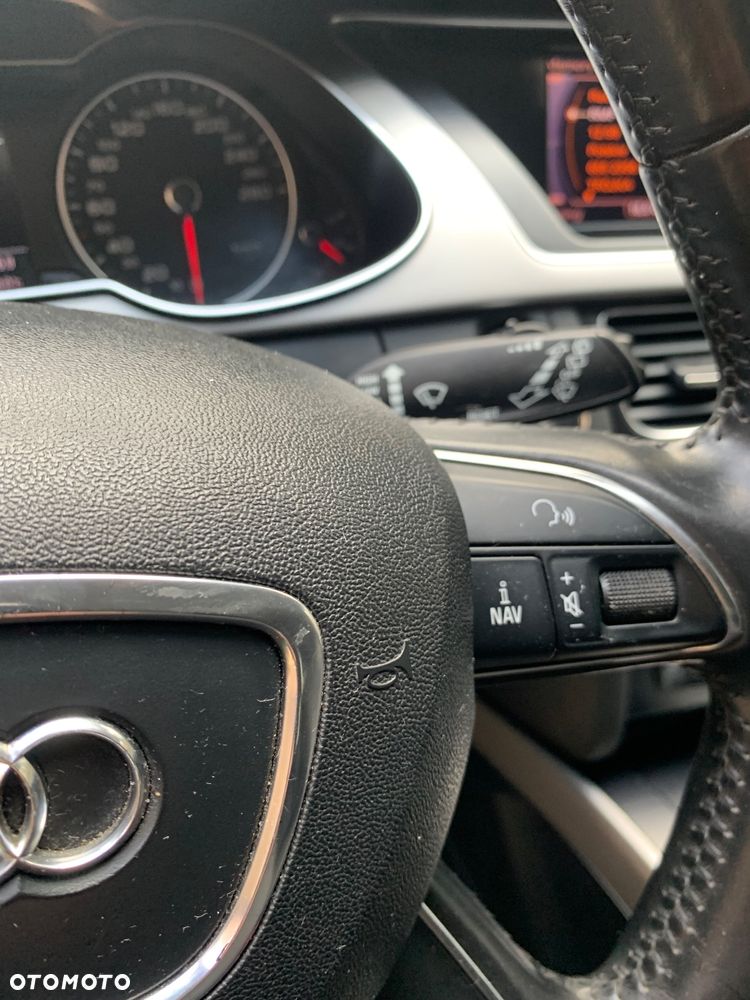 Audi A4 Avant 2.0 TDI Multitronic - 9