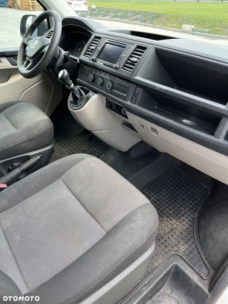 Volkswagen Transporter - 9